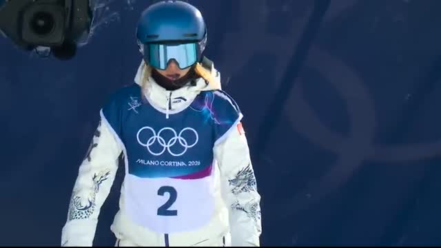 Gu defends gold as China goes 1-2 in ski pipe; Atkin bronze