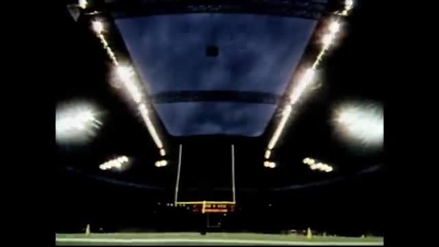 Dire Straits - Walk Of Life (Official Music Video)