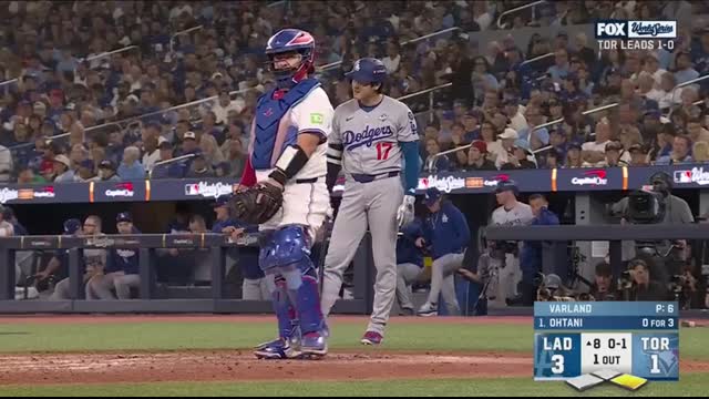 FULL INNING Freddie Freeman and the Dodgers had the bases loaded late vs. the Blue Jays ?