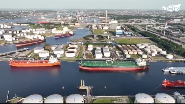 Life Inside World Largest Tanker Ships Transporting Million $ of Oil