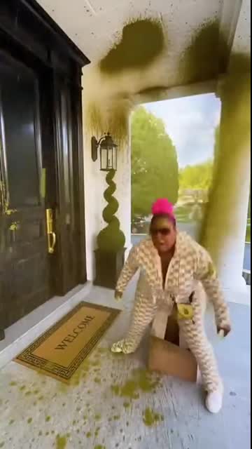 PINK HAIR, YELLOW PAINT! ?? Luxury Thief Gets BLASTED and Demands the Manager! ?