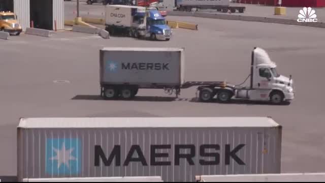 How Maersk Dominates the Global Shipping Industry