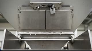 Inside a Modern Dates Factory Watch How Millions of Dates Are Processed to Perfection