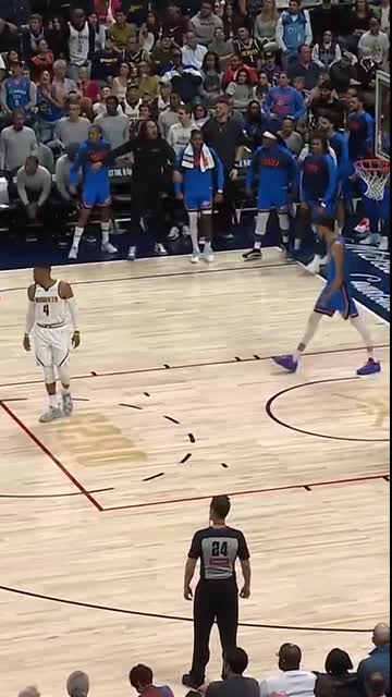Chet Holmgren gets the swat on one end and a poster on the other ?