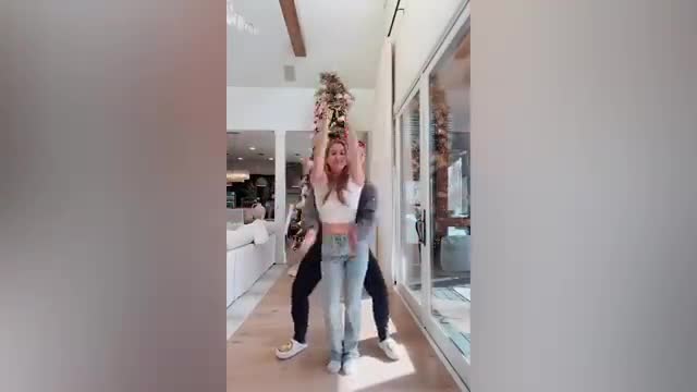 Kane Brown's Wife Melts When She Sees What He’s Done