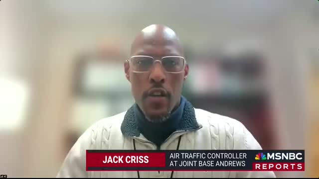 'Have to make ends meet' Air traffic controller takes second job amid shutdown