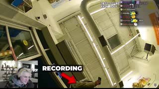 Armed Shoplifter Rushes Officer During Escape   xQc Reacts