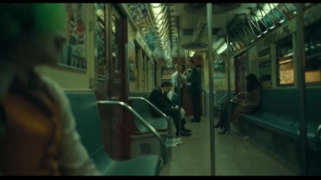 Arthur kills three guys in the subway   Joker [UltraHD, HDR]