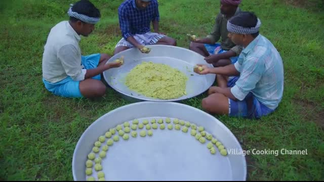 INDIAN BURGER   VADA PAV   Indian Street Food Recipe Making in Village   Rainy Day Cooking