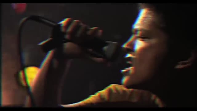 Bruno Mars - Locked Out Of Heaven (Official Music Video)