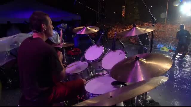 Goo Goo Dolls - Iris (Live in Buffalo, NY, 7 4 2004) [Official Video]