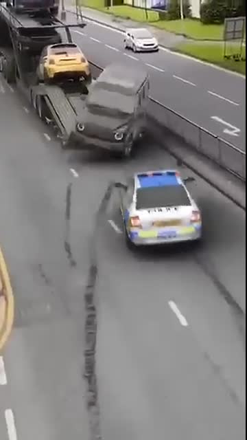 No comment! G wagon AMG police chase. #policechase #amg #gwagon