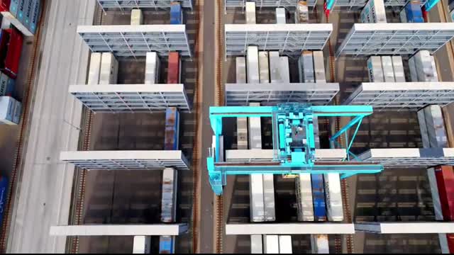 How Do 80,000  Lipsticks  Help The Largest Port In Europe Run On Automation   Richard Hammond's Big