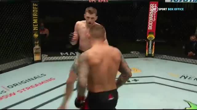 Dustin Poirier and Dan Hooker's incredible-five rounder! Full-Fight Replay