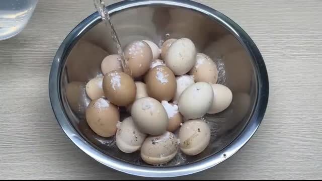 Don't boil eggs directly in water. This is how to boil eggs like in a five-star hotel   Simple Tip
