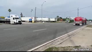 Big rig and semi truck horn honks at the 75 Chrome Shop with AIR HORNS
