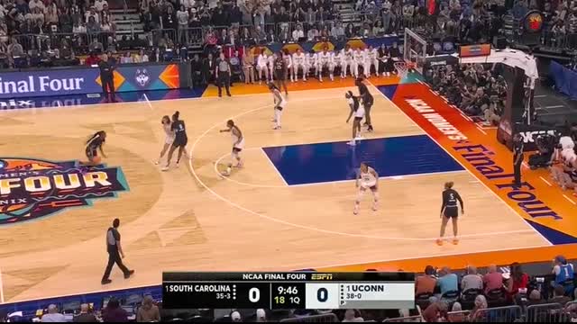 South Carolina vs. UConn - Final Four NCAA tournament extended highlights