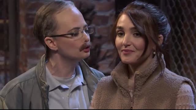 Last Stop Christmas Shop - SNL