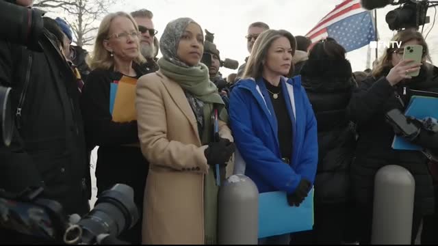 Ilhan Omar Squares Off Against Feds After Being Kicked Out Minneapolis ICE Facility