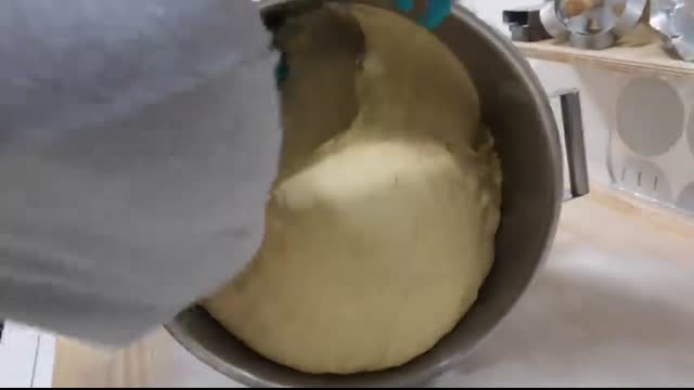 10,000 are sold every day Crazy Quality! American Style Handmade Donuts   Korean street food