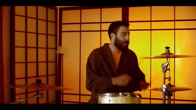 Francesco Gabbani - Occidentali's Karma (Official Music Video)