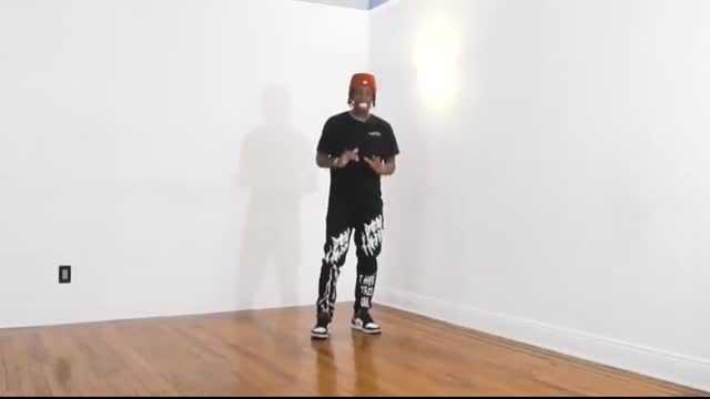 20 Club Dance Moves ANYBODY Can Do in 2022