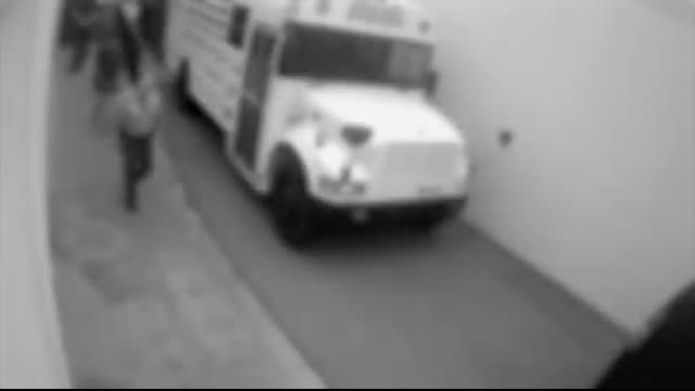 Court Cam Top 4 Greatest Escapes - Part 2   A&E