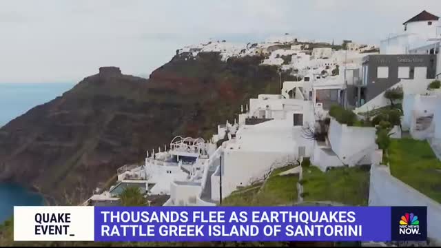 Thousands flee as earthquakes rattle Greek island of Santorini