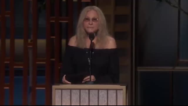 Barbra Streisand Pays Tribute to Robert Redford and Performs 'The Way We Were'