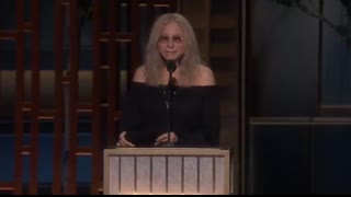 Barbra Streisand Pays Tribute to Robert Redford and Performs 'The Way We Were'