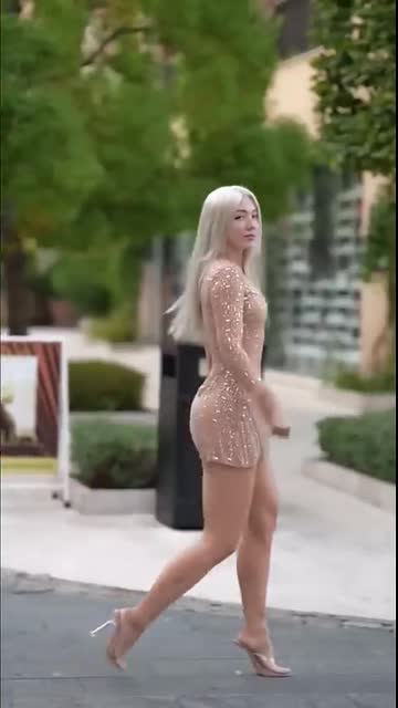 Amazing short dress style trending for parties #fahion  #topstyles  #beautiful #dress