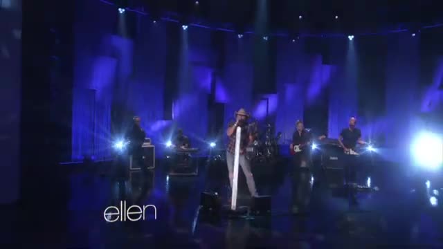 Jason Aldean Performed 'Burnin' It Down'