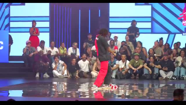 Freestyle Dance Moments but they get increasingly more hype